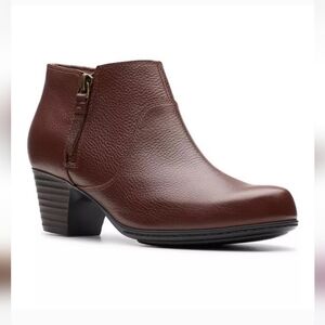 Clarks® Valarie 2 Sofia Mahagony Leatger Ankle Boots, Size 10M